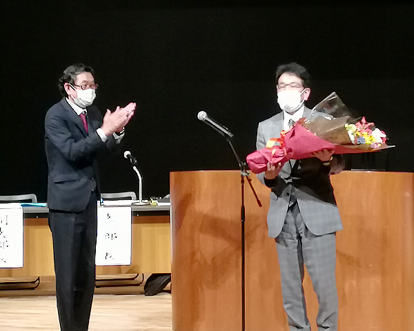 渡邊義晴新支部長